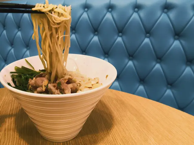 馬來辣蝦白毛豬肉湯摻摻