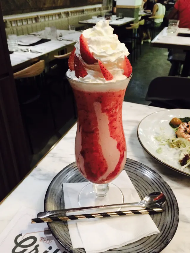 Strawberry Cheesecake Milkcake