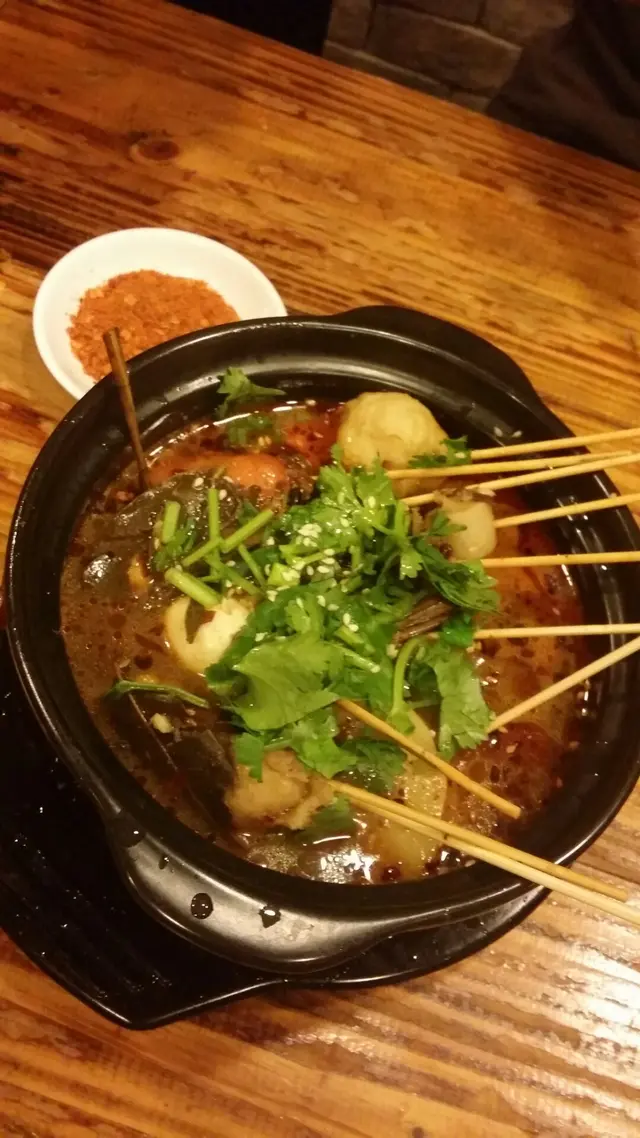 橋底麻辣串串鍋