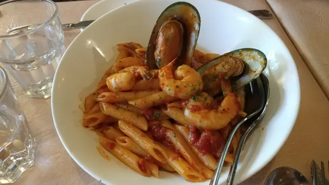 海鮮配料新鮮, 通粉爽彈, 醬汁味道醒胃, 沒有搶掉配料鮮味。