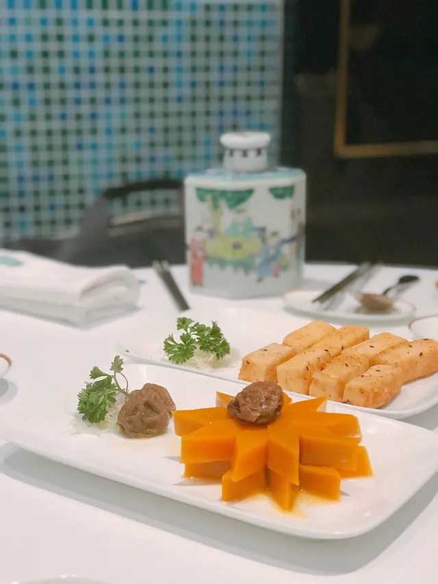 金磚豆腐 (上)  &  話梅南瓜 (下)