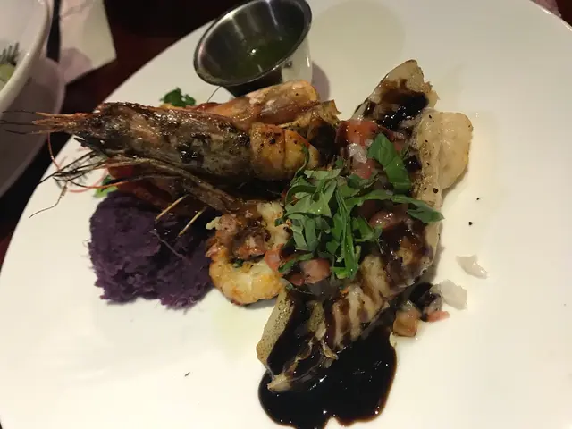 意式香煎石斑魚柳配阿根廷紅蝦