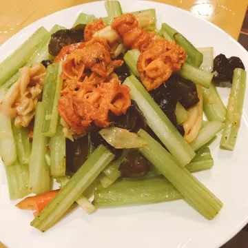 西芹炒雙蚌