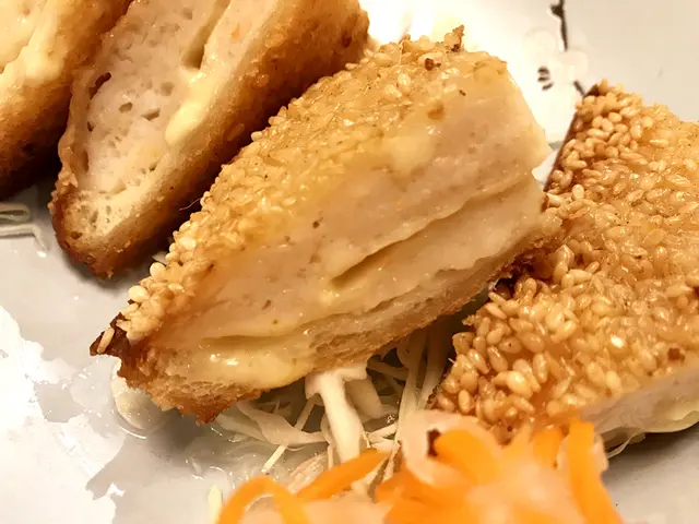  法式芝心蝦多士