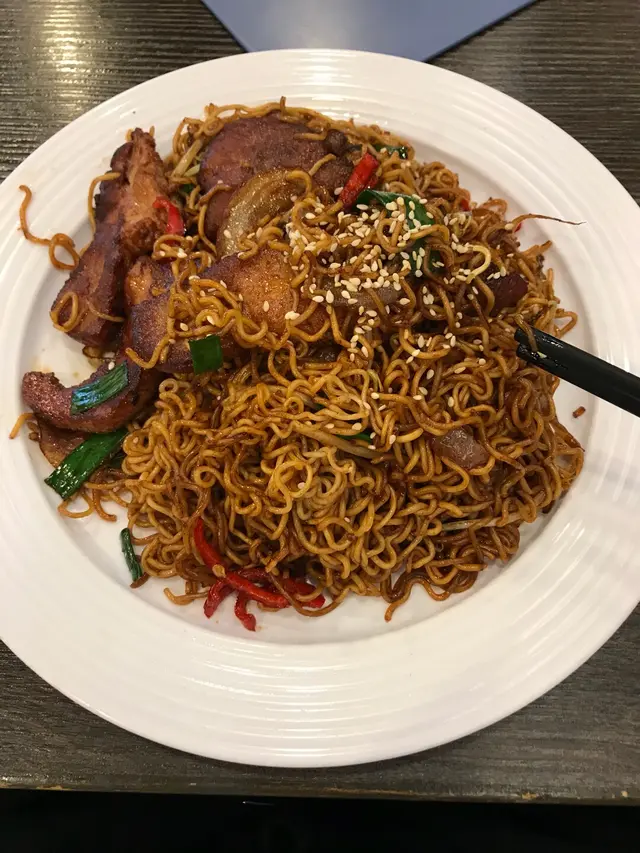 XO醬豬扒炒公仔麵