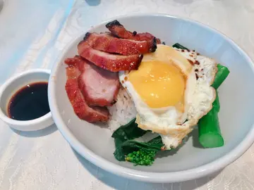 谷鉰叉烧蛋饭