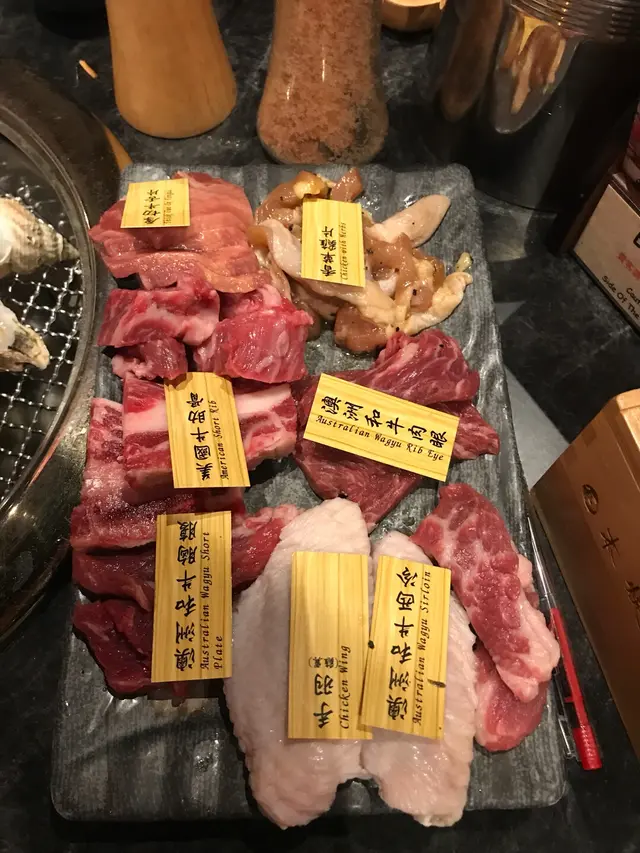 第二輪叫咗2件西冷,點知俾咗2條似肉碎嘅肉條俾我地!hea爆!