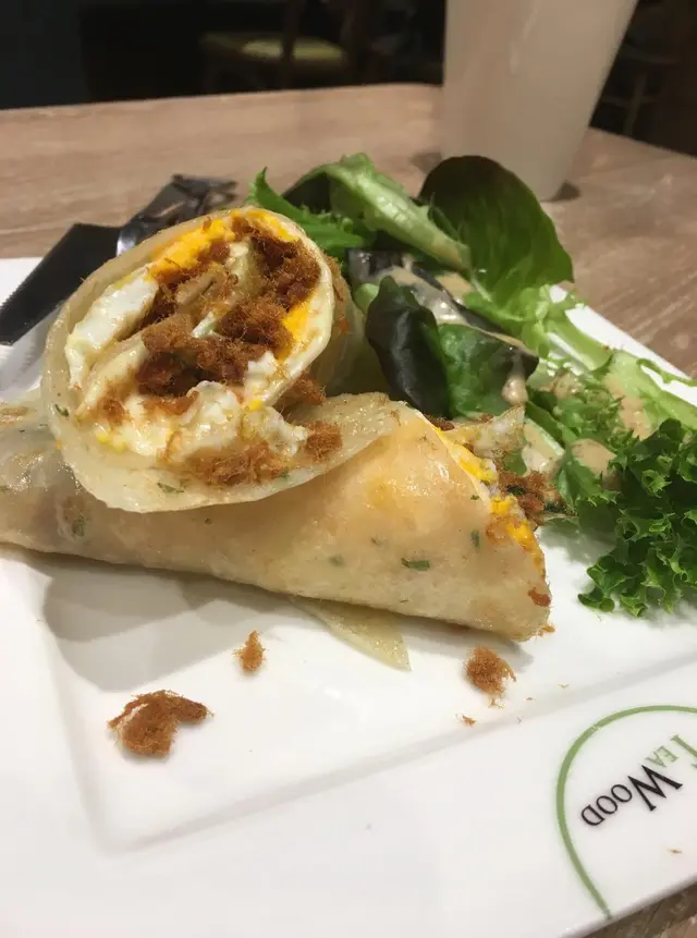 台式雞蛋肉鬆起司捲餅