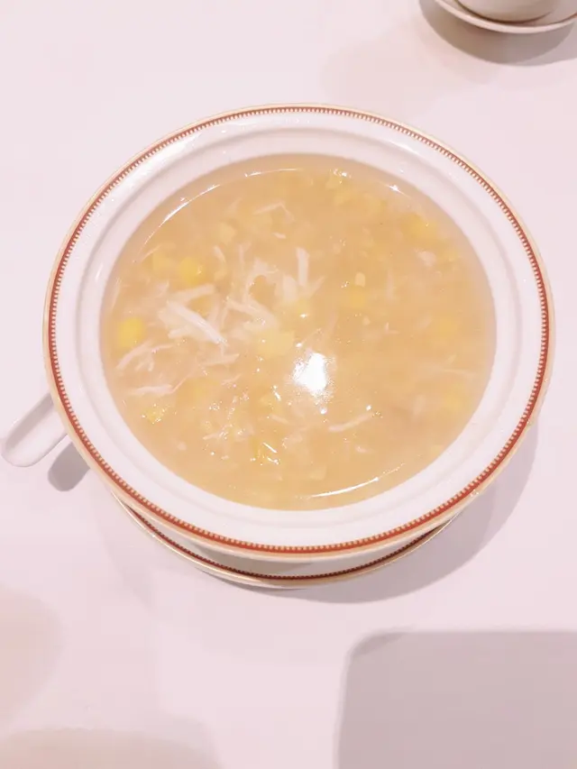 蟹肉瑤柱栗米羹