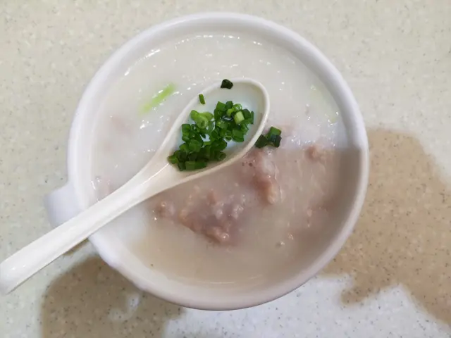 生滾肉片粥