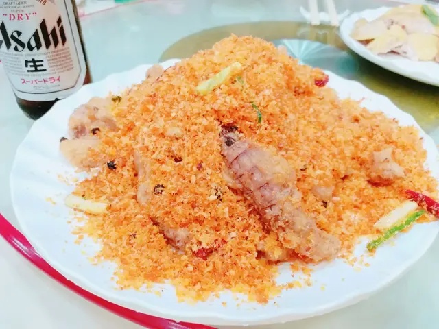 最好嘅地方就係唔需要自己剝殼, 因為我唔識剝殼, 經常都整損手