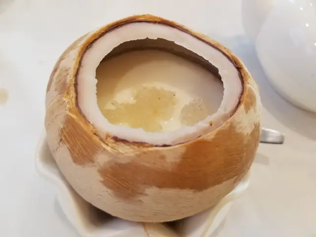 這甜品可是很搶手, 如果不一早留一個, 在茶市尾段才叫是沒得吃的!