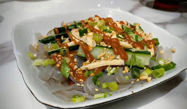 和麻醬雞絲粉皮