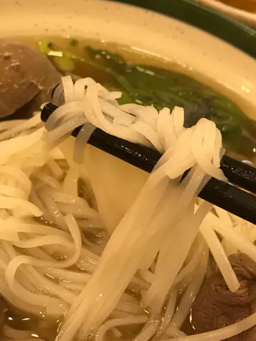 越式火车头汤金边粉