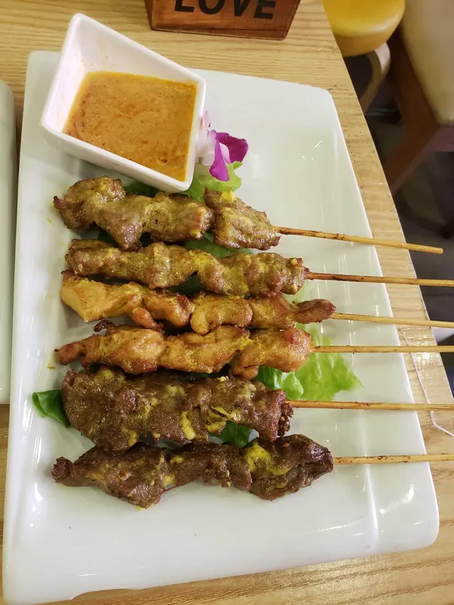 串燒（豬，牛，雞）