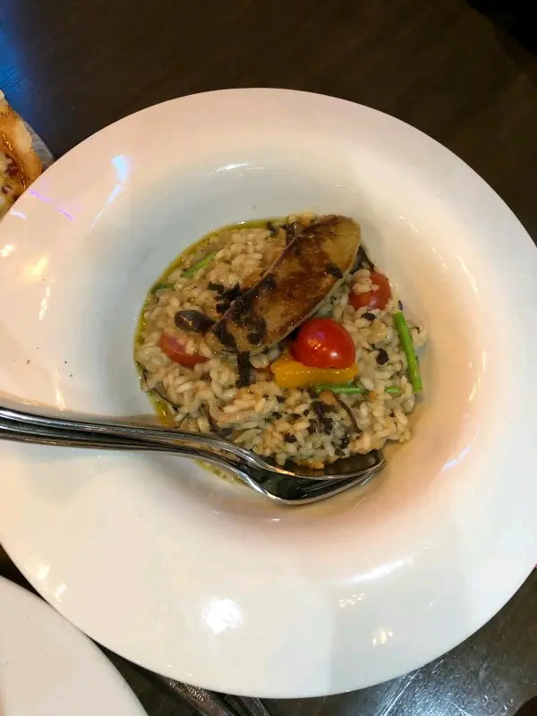 黑松露意大利飯配法國鵝肝