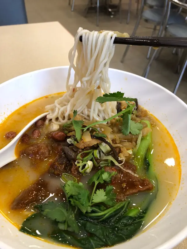 麻辣牛肉麵