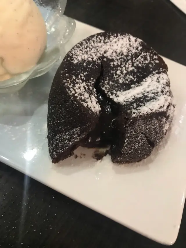 有流心！🤤不過小小建議:可以用再濃d既可可粉整就perfect  la  