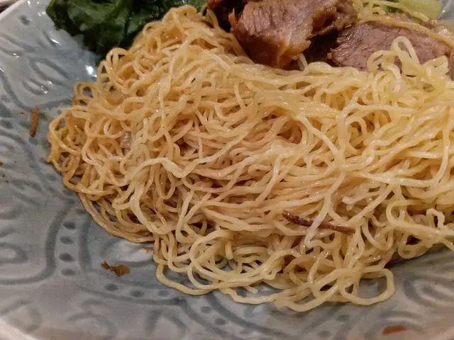 牛爽腩撈麵