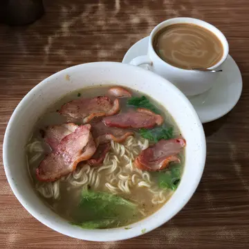 鸭胸肉公仔面咖啡
