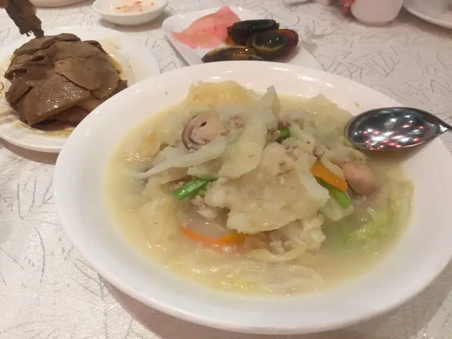 紹菜煮魚標肉碎