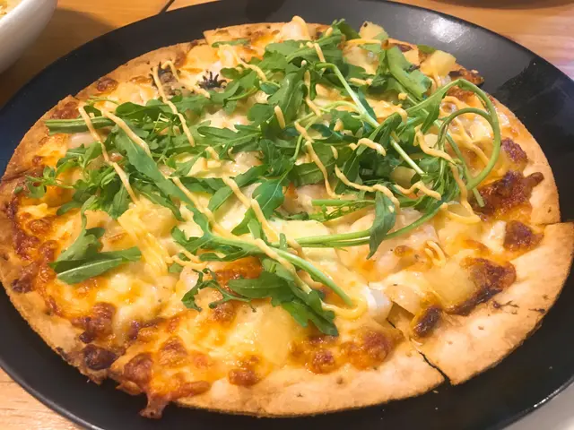 黃金海鮮鹹蛋黃醬PIZZA