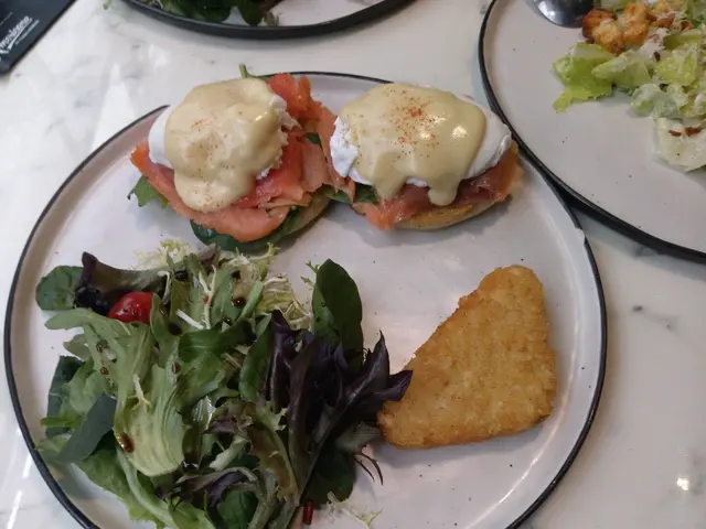 Egg Benedict with smoked salmon