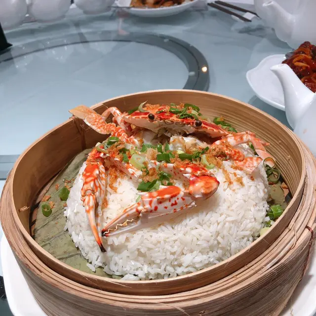 見佢無汁以為好dry好淡,點知食落係甜甜地既蟹味,一D都唔dry。

