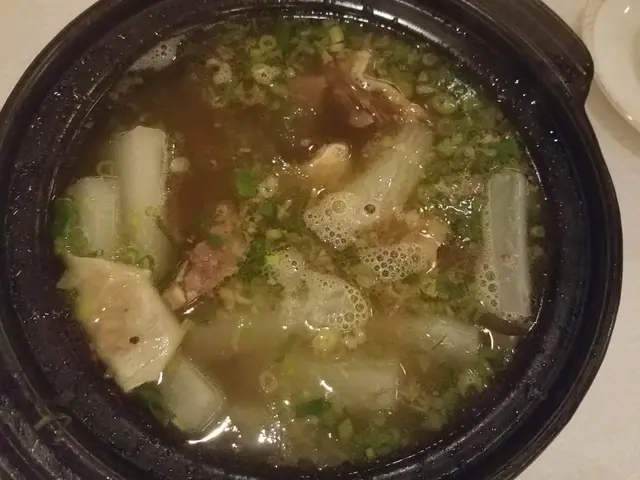 清湯三式牛腩煲