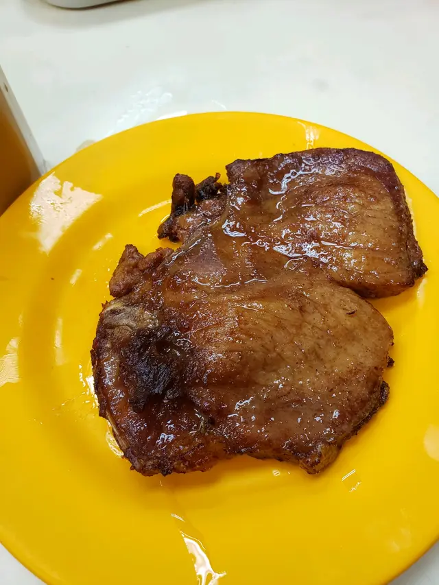 香煎豬扒$12件