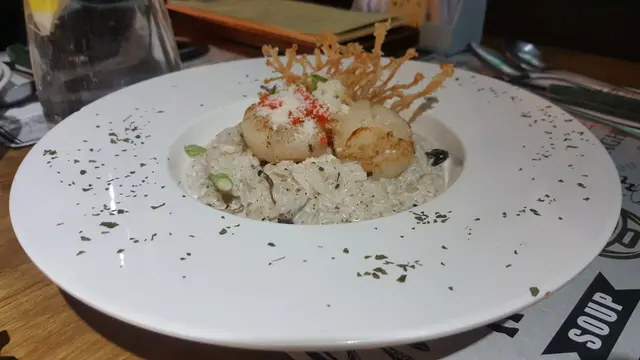 香煎帶子黑松露意大利飯