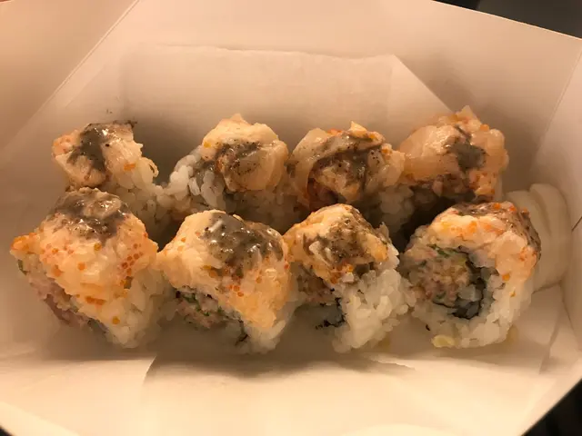 Black Magma Roll