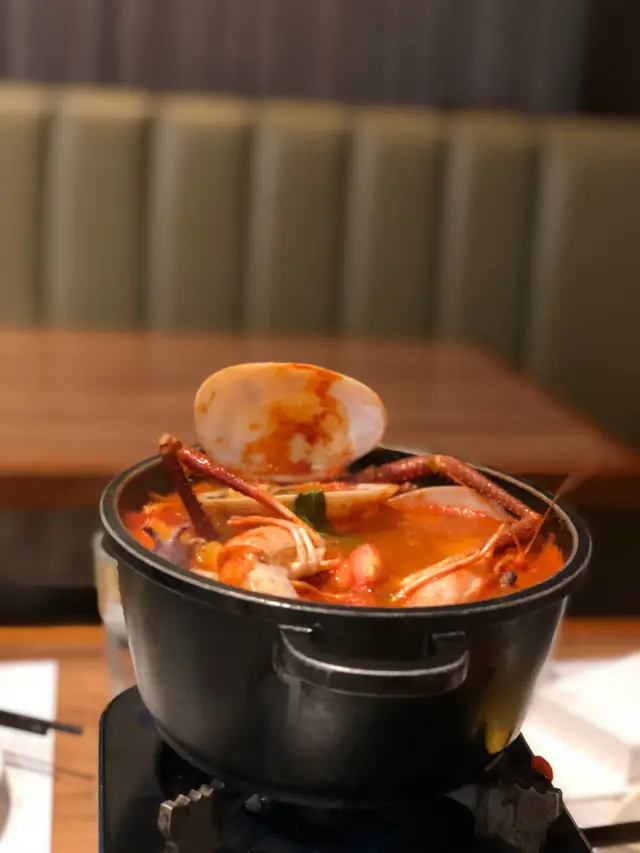海鮮酸辣鍋