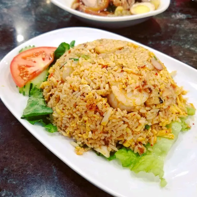 辣椒膏蝦頭油海鮮炒飯