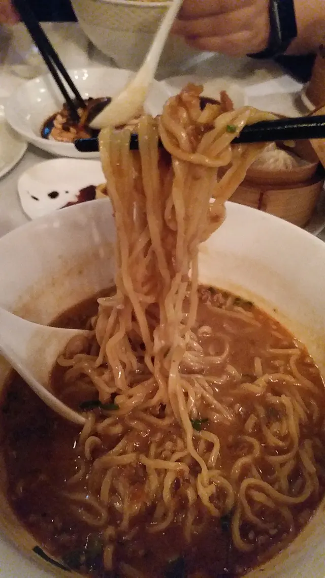 花生味很重，湯底很濃郁