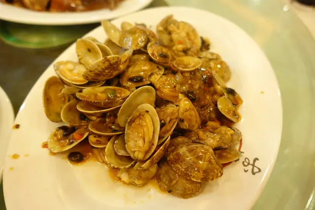 香濃惹味帶辣!蜆肉飽滿鮮甜,令人欲罷不能!