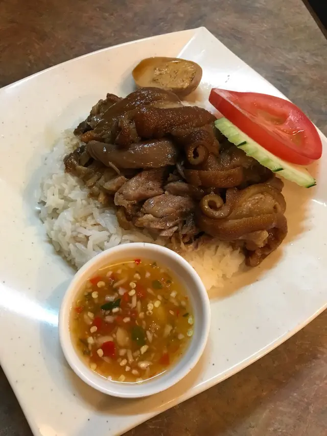 泰式豬手飯