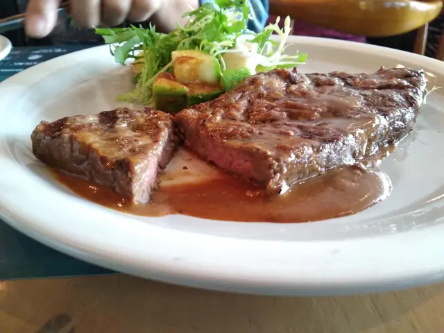 美國薄西冷牛扒.芥苿籽紅酒汁