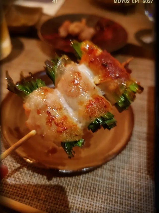 白金豚肉韮菜泡菜卷（$32）