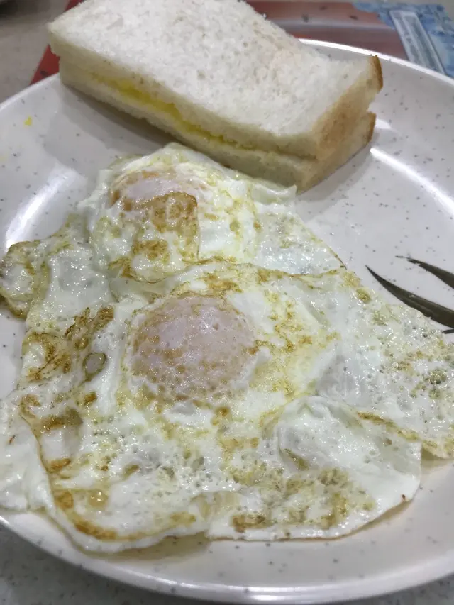 牛油麵包、西煎雙蛋