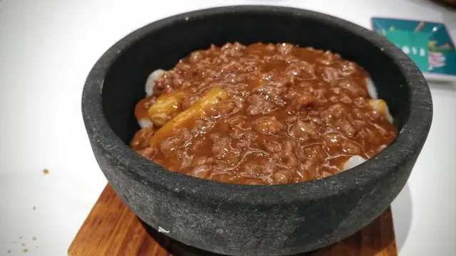 沙爹牛肉炒腸粉