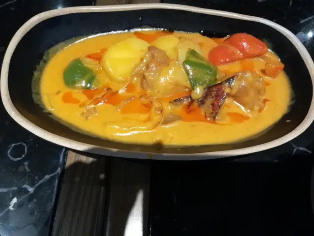 泰式黃咖喱牛腩