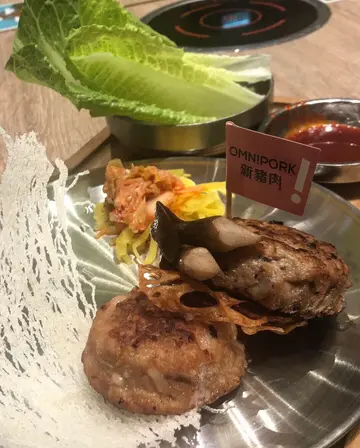 香煎素猪肉流心芝士汉堡扒