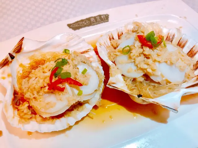 蒜蓉粉絲蒸扇貝