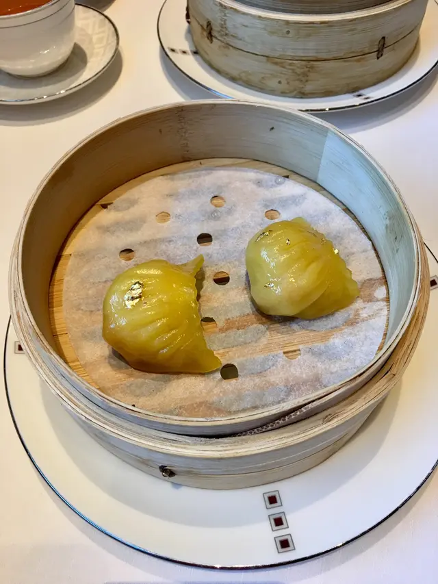 金箔雙筍蝦餃