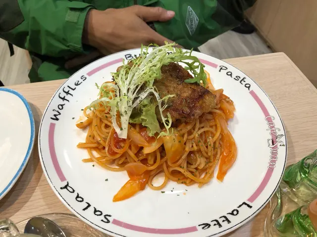 鐵板雞扒蕃茄醬汁燴義大利麵