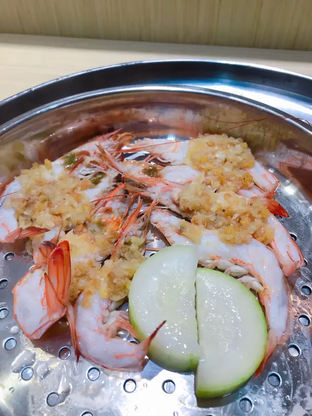 蝦  (蒜蓉蒸)