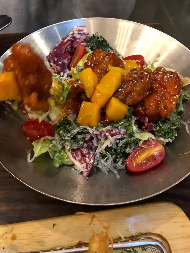 香芒炸雞沙律