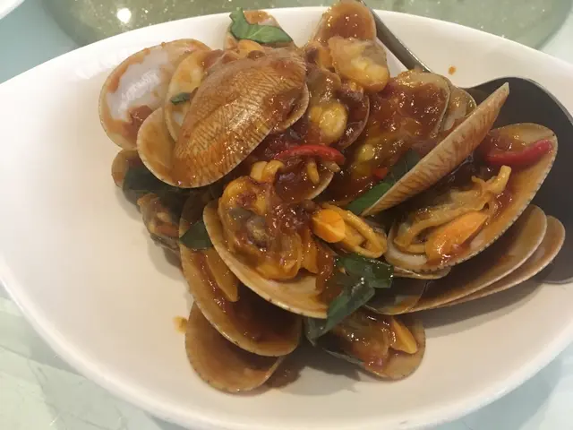 九層塔辣椒膏炒蜆