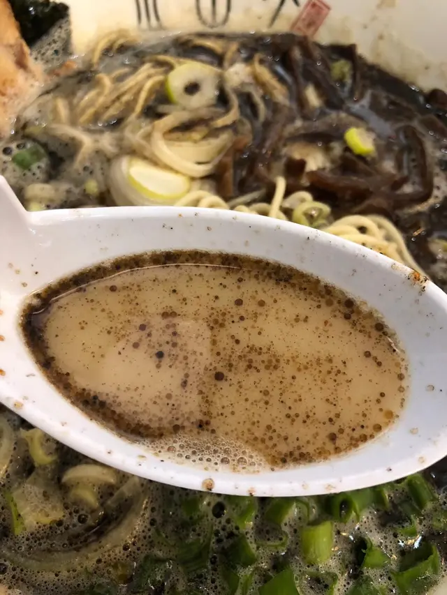 辛子黑蒜拉麵